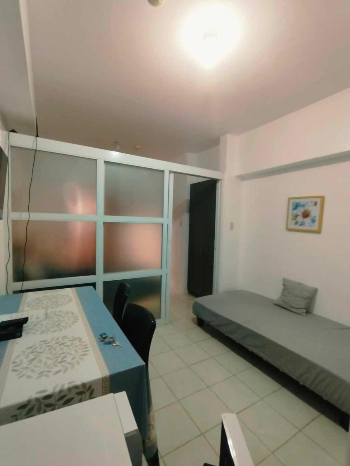 Cityland Tagaytay Taal Lake View City View Free Pool Parking Studios With Balcony Are City View タガイタイ エクステリア 写真