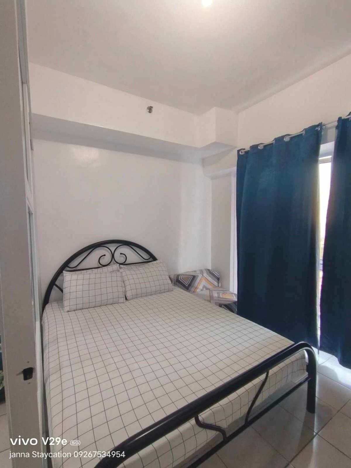 Cityland Tagaytay Taal Lake View City View Free Pool Parking Studios With Balcony Are City View タガイタイ エクステリア 写真