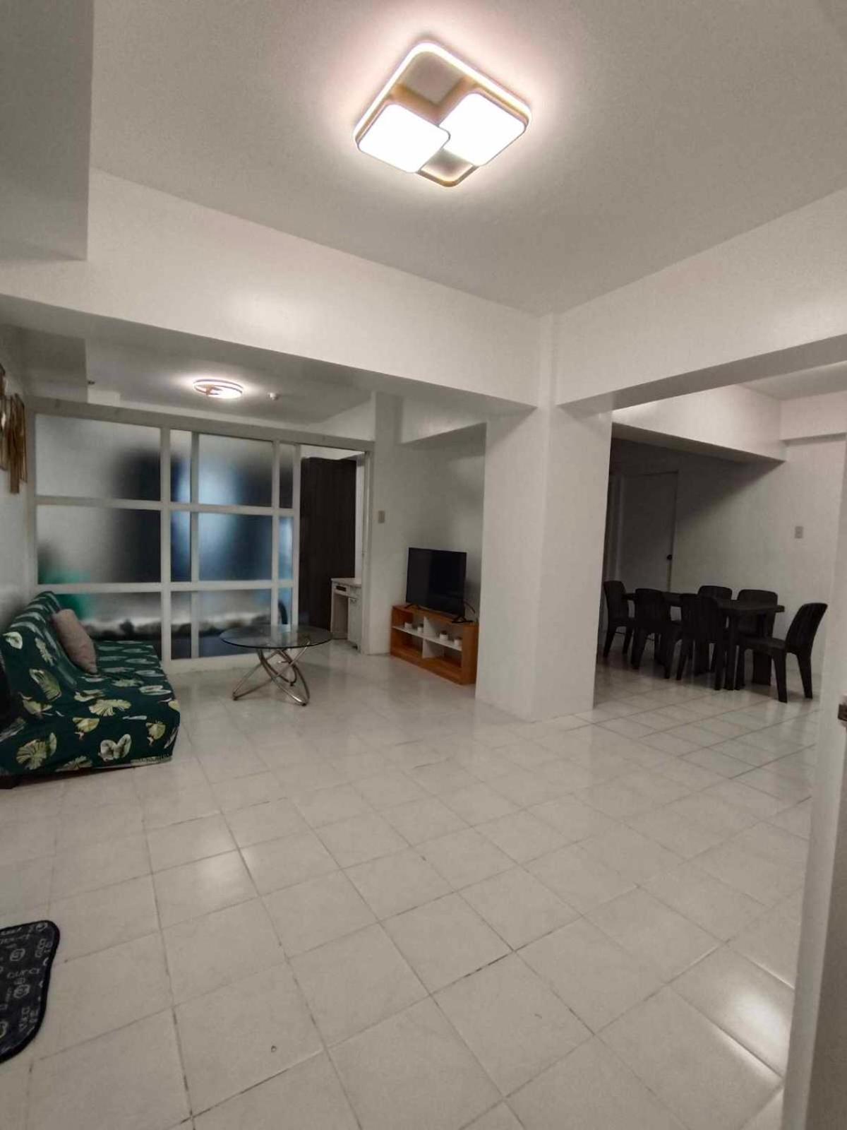 Cityland Tagaytay Taal Lake View City View Free Pool Parking Studios With Balcony Are City View タガイタイ エクステリア 写真